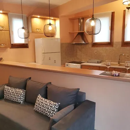 Christie's Ground Floor By The Sea Casa vacanze Kato Gatzea
