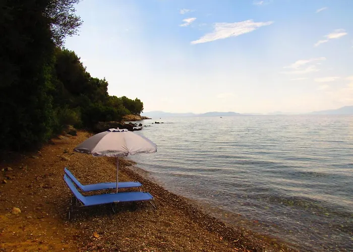 Holiday home Christie's Ground Floor By The Sea *